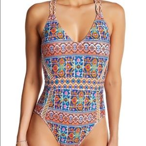 La Blanca One Piece swimsuit Sz.4 NWOT!